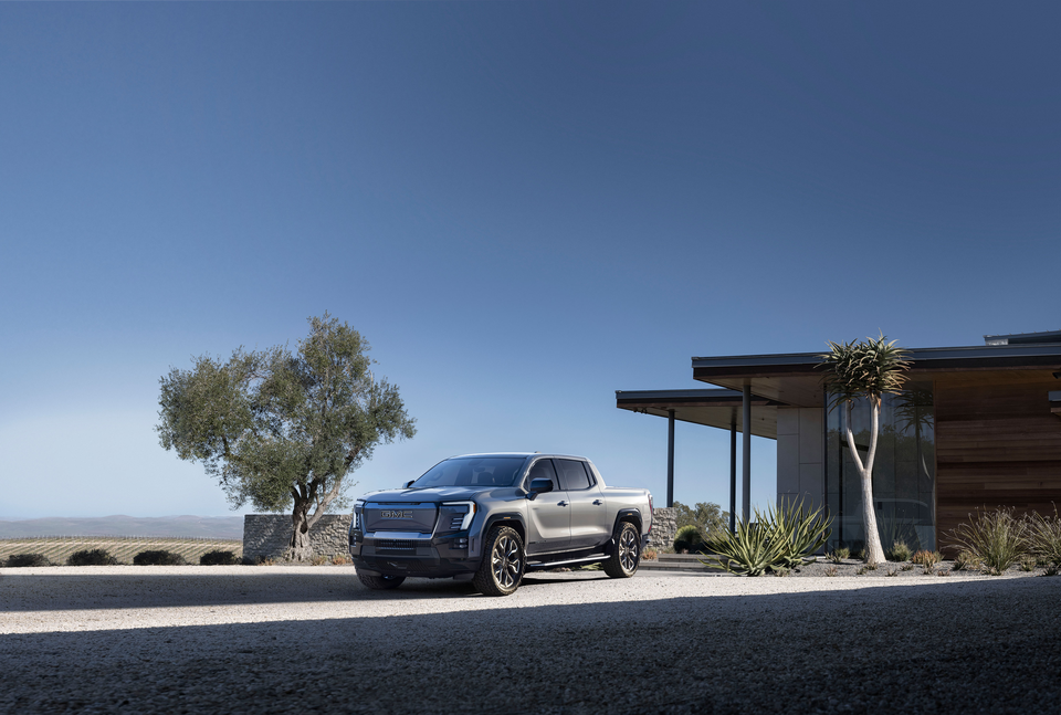 2025 GMC Sierra EV