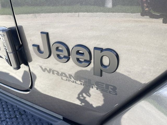 2021 Jeep Wrangler Unlimited Sahara Altitude