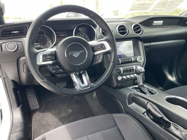 2022 Ford Mustang EcoBoost