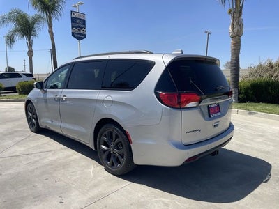 2018 Chrysler Pacifica Touring L Plus