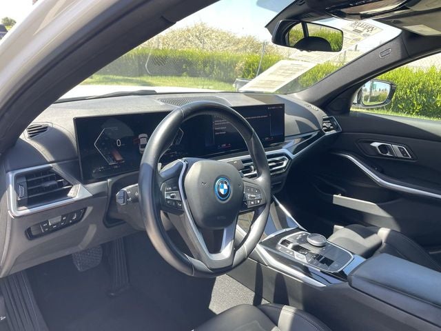 2023 BMW 3 Series 330e iPerformance