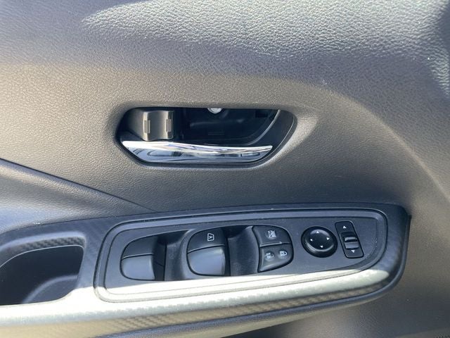 2023 Nissan Versa 1.6 SV
