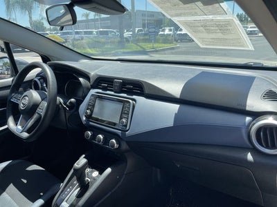 2023 Nissan Versa 1.6 SV