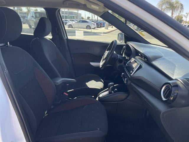 2019 Nissan Kicks SR