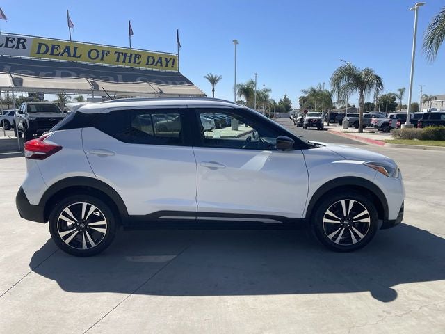 2019 Nissan Kicks SR