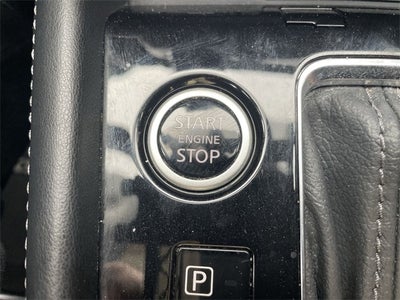 2022 Nissan Kicks SR