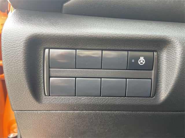 2022 Nissan Kicks SR