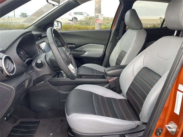 2022 Nissan Kicks SR