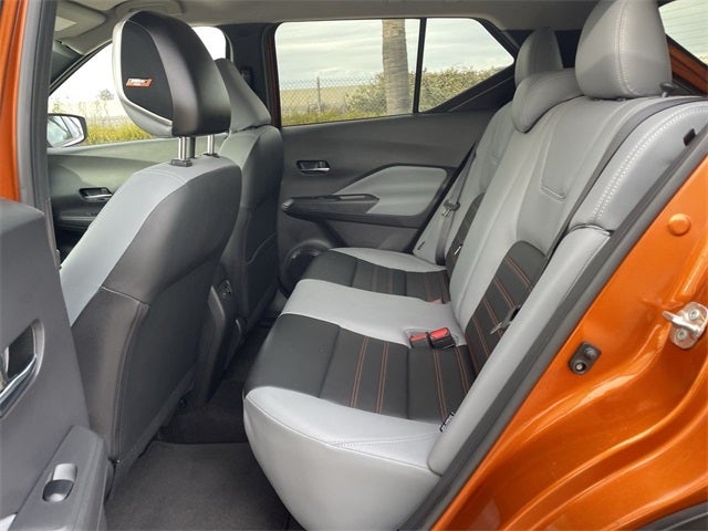 2022 Nissan Kicks SR