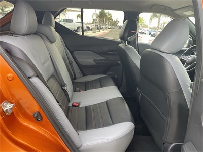 2022 Nissan Kicks SR