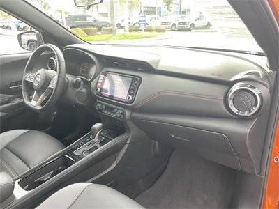 2022 Nissan Kicks SR