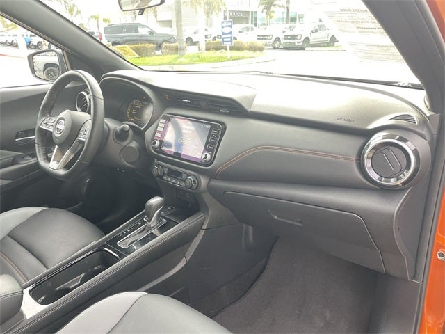 2022 Nissan Kicks SR