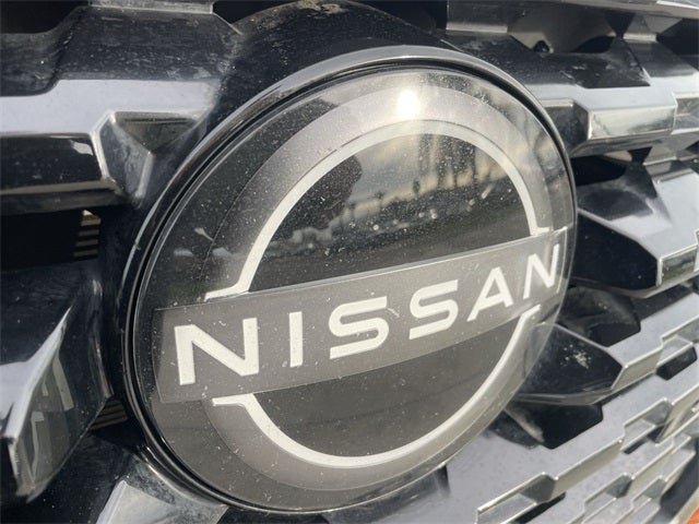 2022 Nissan Kicks SR