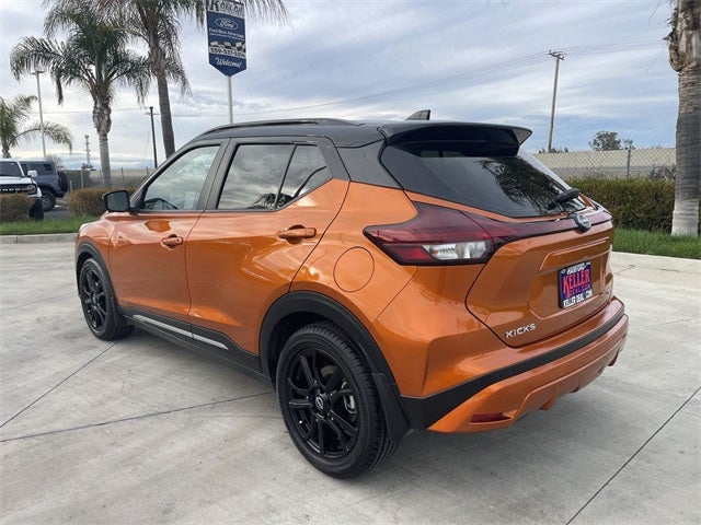 2022 Nissan Kicks SR