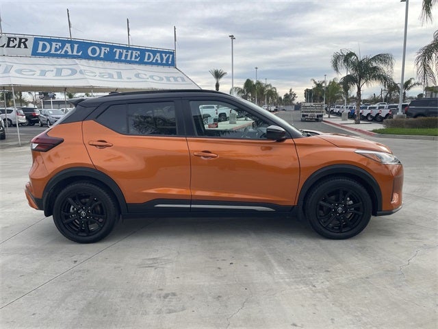 2022 Nissan Kicks SR