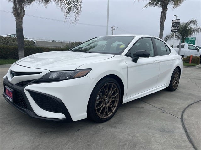 2023 Toyota Camry Hybrid SE Nightshade Edition
