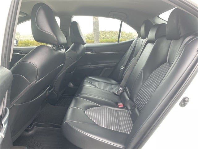 2023 Toyota Camry Hybrid SE Nightshade Edition