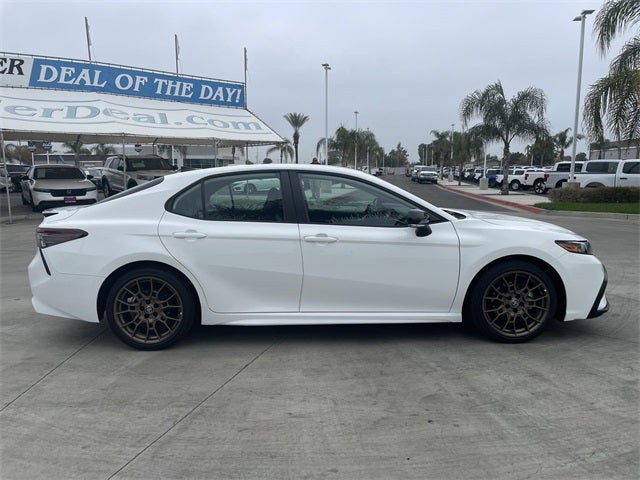 2023 Toyota Camry Hybrid SE Nightshade Edition