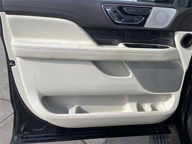 2021 Lincoln Navigator Black Label