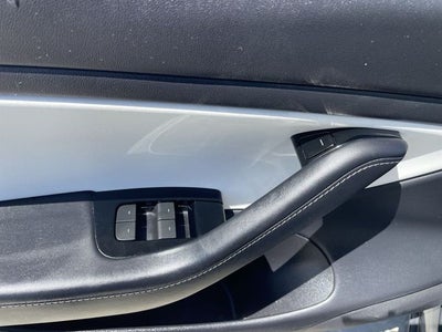 2019 Tesla Model 3 Mid Range
