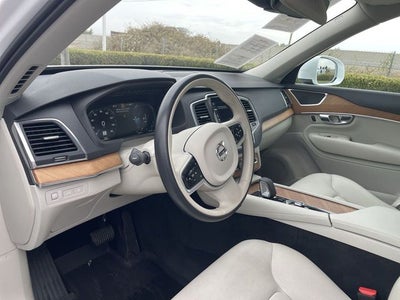 2022 Volvo XC90 Recharge Plug-In Hybrid T8 Inscription Expression Extended Range 7P