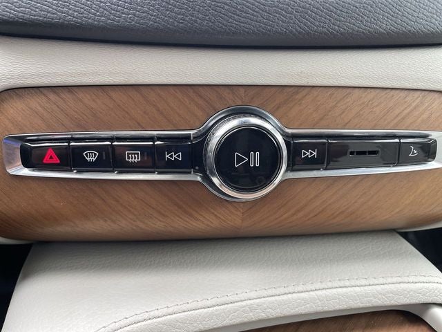 2022 Volvo XC90 Recharge Plug-In Hybrid T8 Inscription Expression Extended Range 7P
