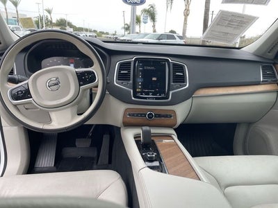 2022 Volvo XC90 Recharge Plug-In Hybrid T8 Inscription Expression Extended Range 7P