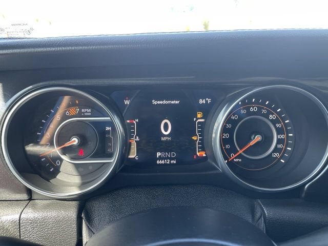 2020 Jeep Wrangler Unlimited Sahara Altitude 4x4