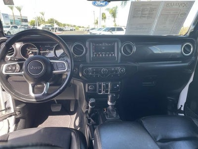 2020 Jeep Wrangler Unlimited Sahara Altitude 4x4