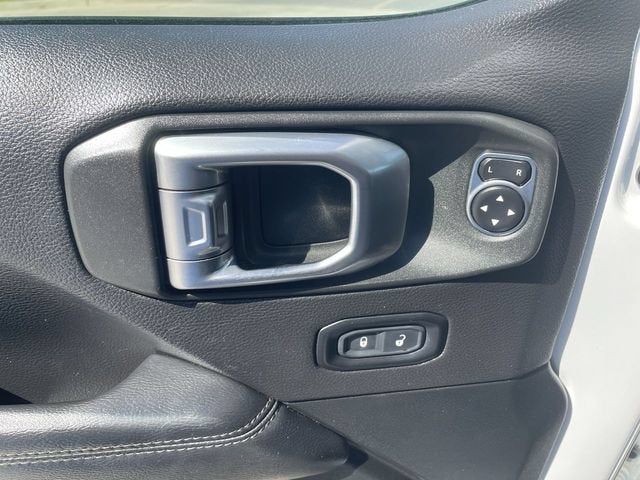 2020 Jeep Wrangler Unlimited Sahara Altitude 4x4