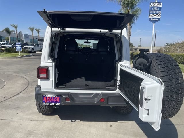 2020 Jeep Wrangler Unlimited Sahara Altitude 4x4