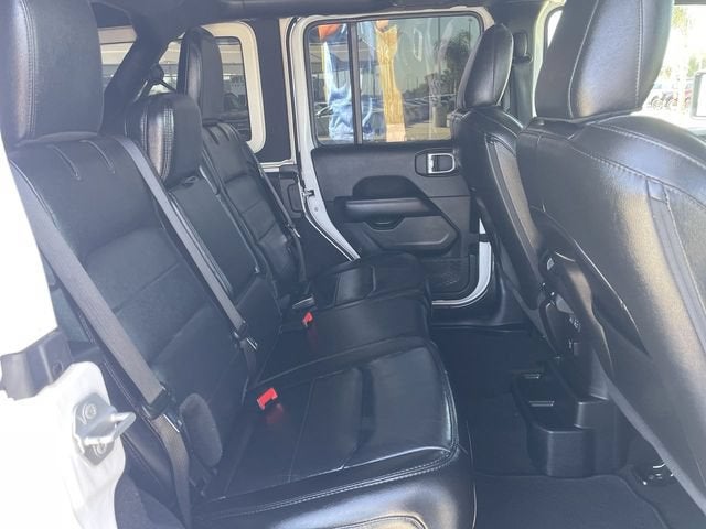 2020 Jeep Wrangler Unlimited Sahara Altitude 4x4
