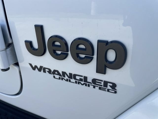 2020 Jeep Wrangler Unlimited Sahara Altitude 4x4