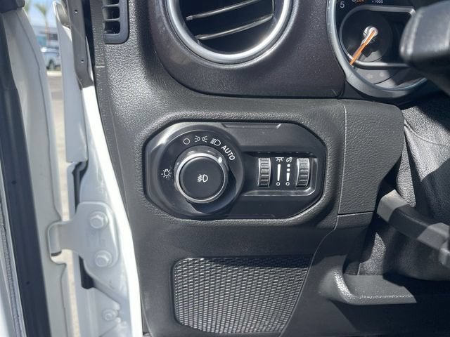 2020 Jeep Wrangler Unlimited Sahara Altitude 4x4