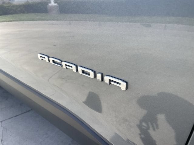 2022 GMC Acadia SLE