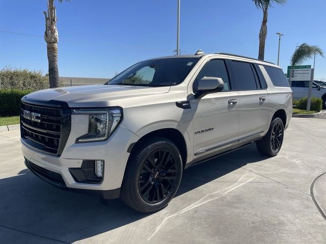 2022 GMC Yukon 4WD SLT's photo