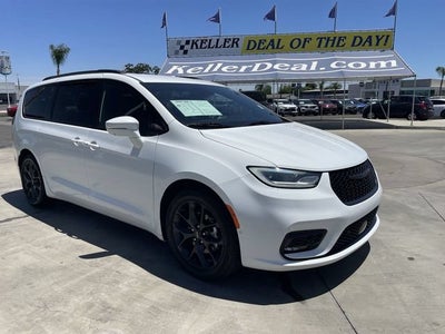 2021 Chrysler Pacifica Touring L