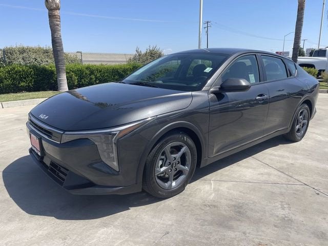 2025 Kia K4 LXS AT's photo