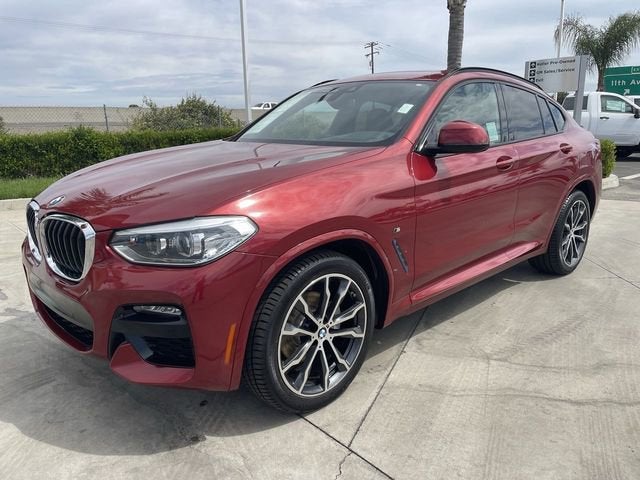 2021 BMW X4 xDrive30i's photo