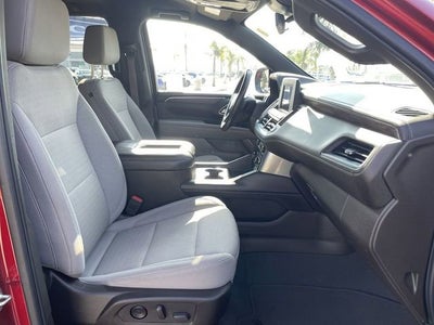 2023 Chevrolet Suburban LS