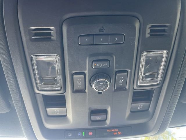 2021 Chevrolet Suburban RST