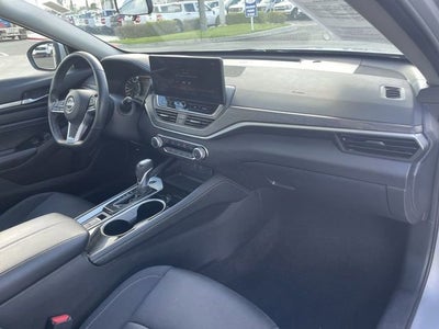 2023 Nissan Altima SV FWD