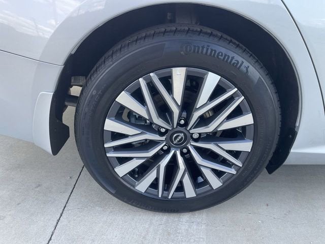 2023 Nissan Altima SV FWD