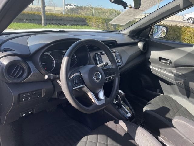 2020 Nissan Kicks S Xtronic CVT