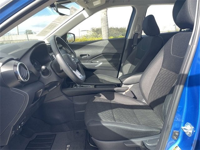 2024 Nissan Kicks SV Xtronic CVT