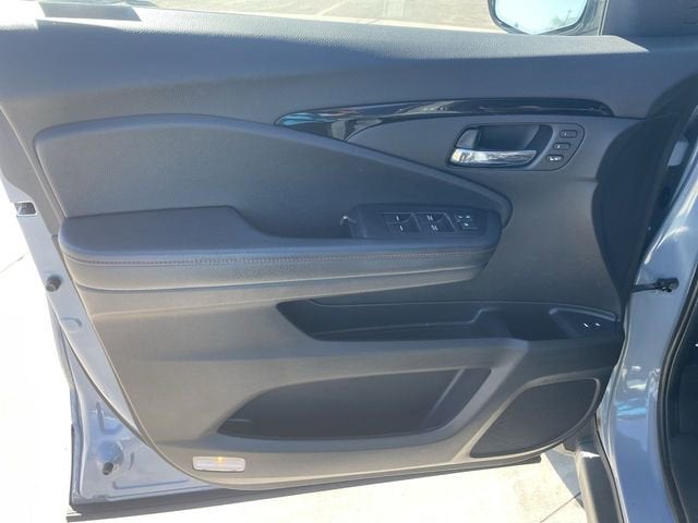 2022 Honda Pilot AWD Black Edition