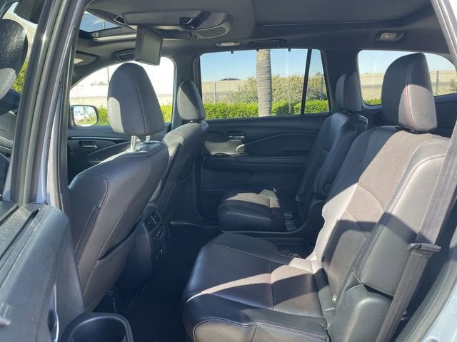 2022 Honda Pilot AWD Black Edition