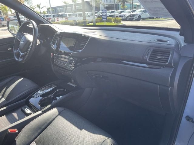 2022 Honda Pilot AWD Black Edition