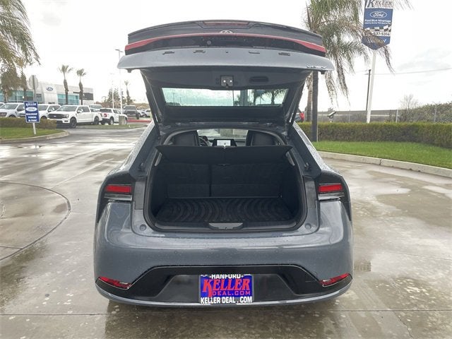 2023 Toyota Prius XLE