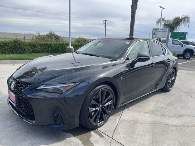 2025 Lexus IS 300 F SPORT Design